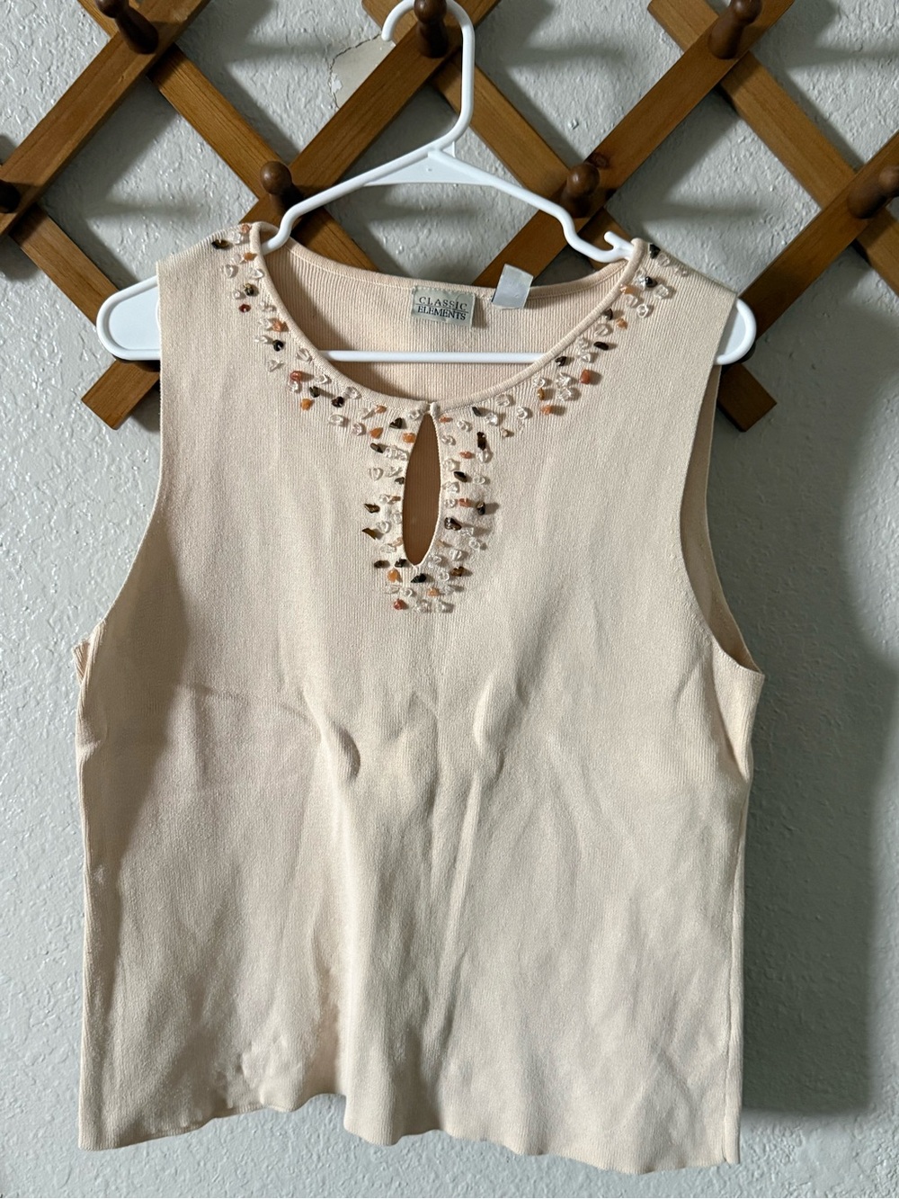 Classic Cream Sleeveless Embellished Tank Top